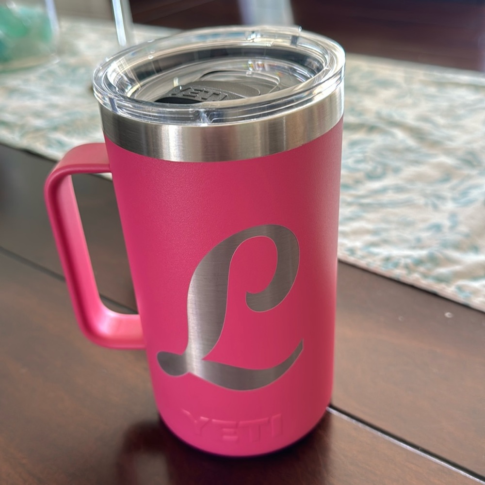 Yeti rambler 24 oz mug with Magslider lid